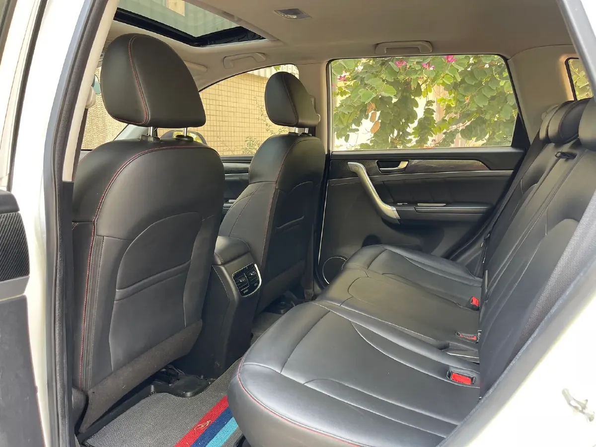 2018 Haval M6 1.5T 150HP L4 7DCT,autocango,china used car exporter,china ev exporter,chinese used car exporter,chinese used ev exporter