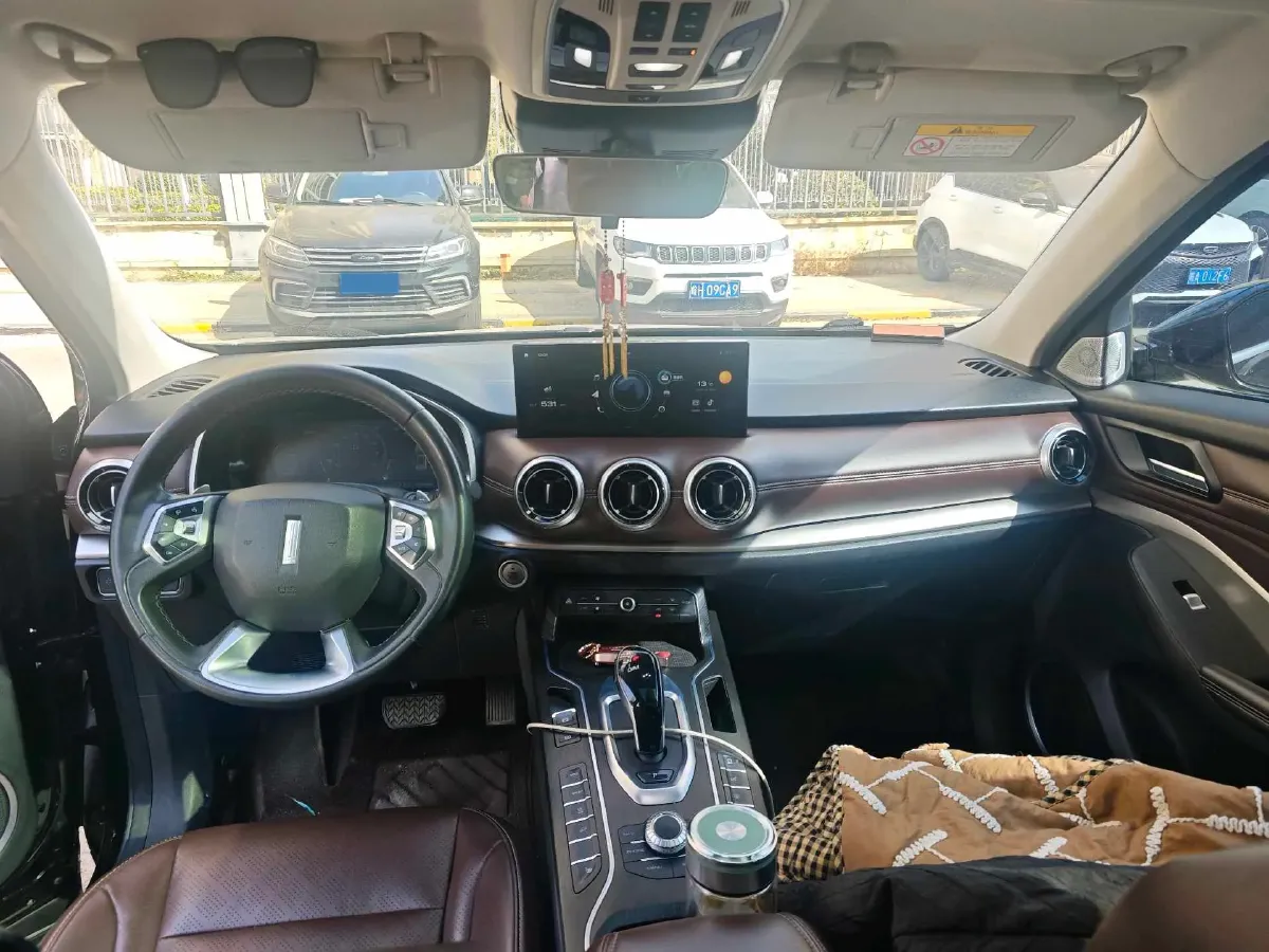 2020 WEY VV6 2.0T 227HP L4 7DCT,autocango,china used car exporter,china ev exporter,chinese used car exporter,chinese used ev exporter