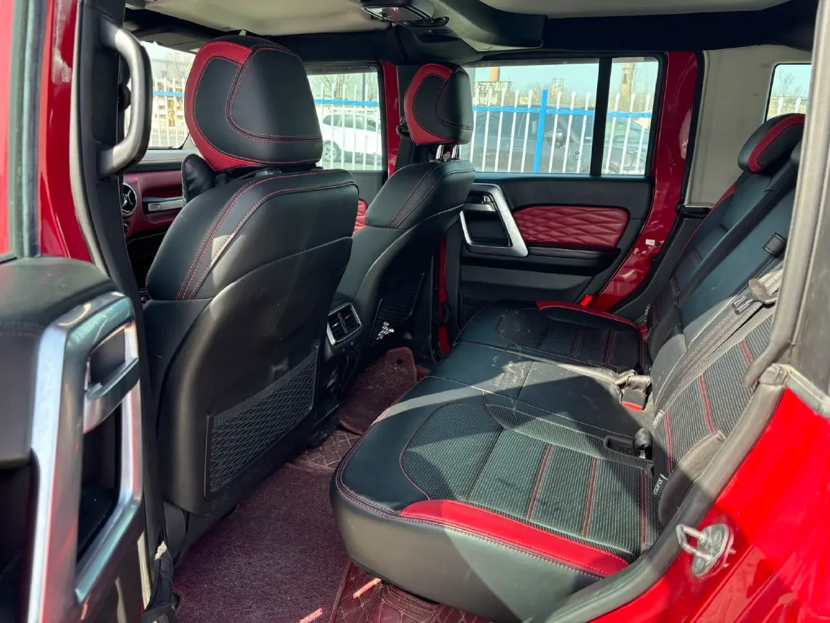 2019 Beijing BJ40 2.0T 218HP L4 6AT,autocango,china used car exporter,china ev exporter,chinese used car exporter,chinese used ev exporter