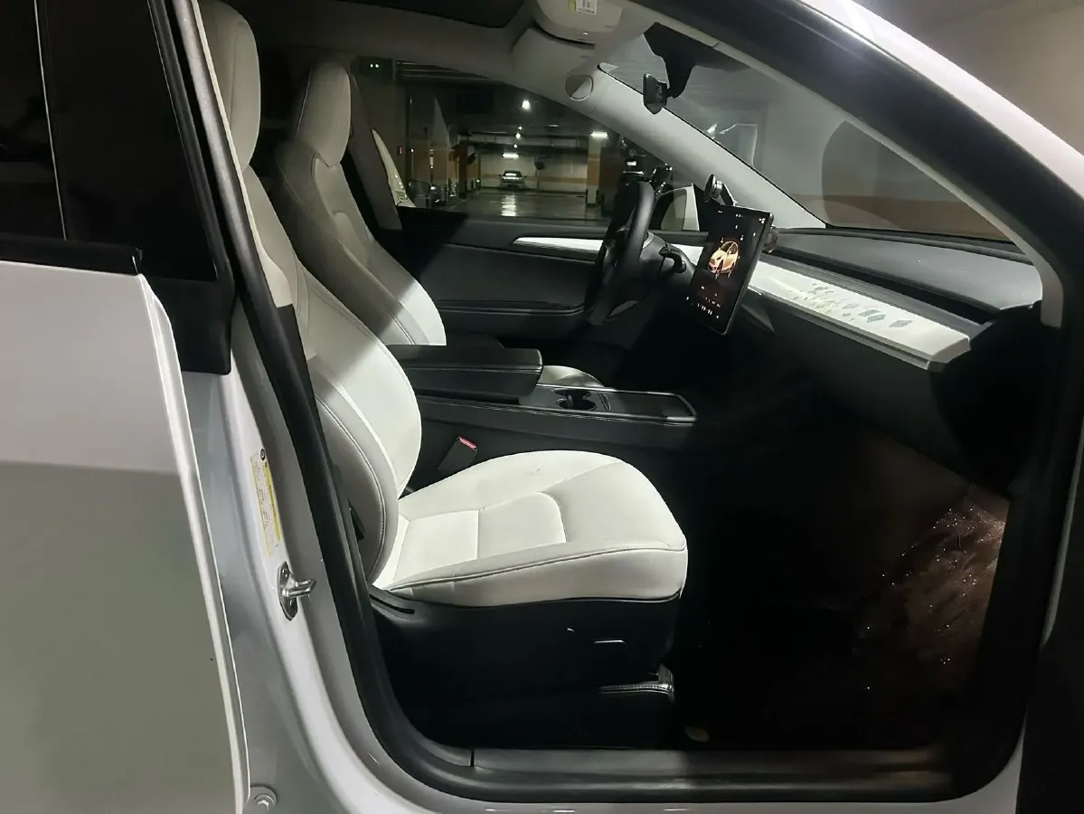 2022 Tesla Model Y BEV 60KWH,autocango,china used car exporter,china ev exporter,chinese used car exporter,chinese used ev exporter