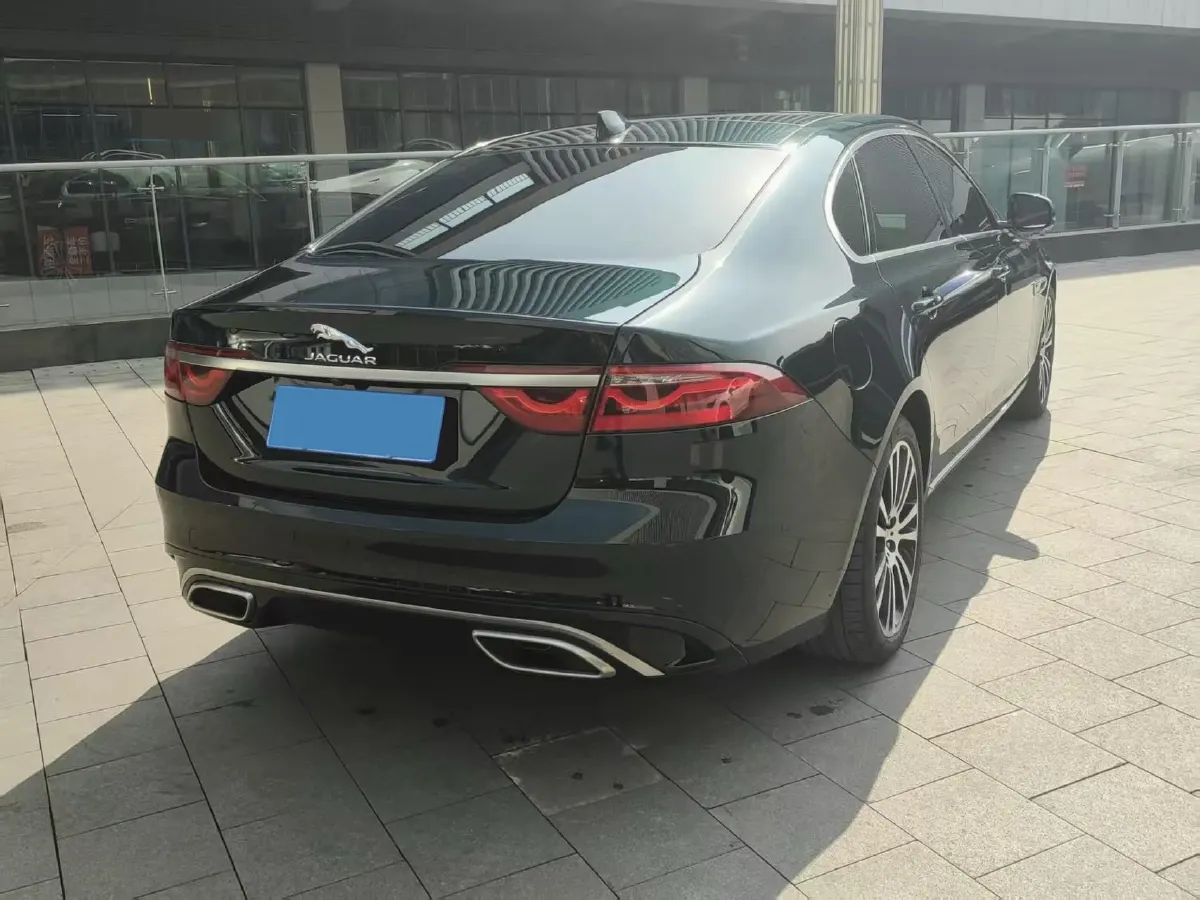 2024 Jaguar XFL 2.0T 250HP L4 8AT,autocango,china used car exporter,china ev exporter,chinese used car exporter,chinese used ev exporter