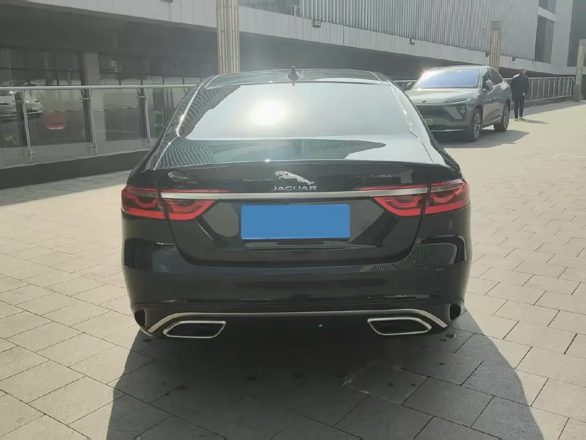2024 Jaguar XFL 2.0T 250HP L4 8AT,autocango,china used car exporter,china ev exporter,chinese used car exporter,chinese used ev exporter