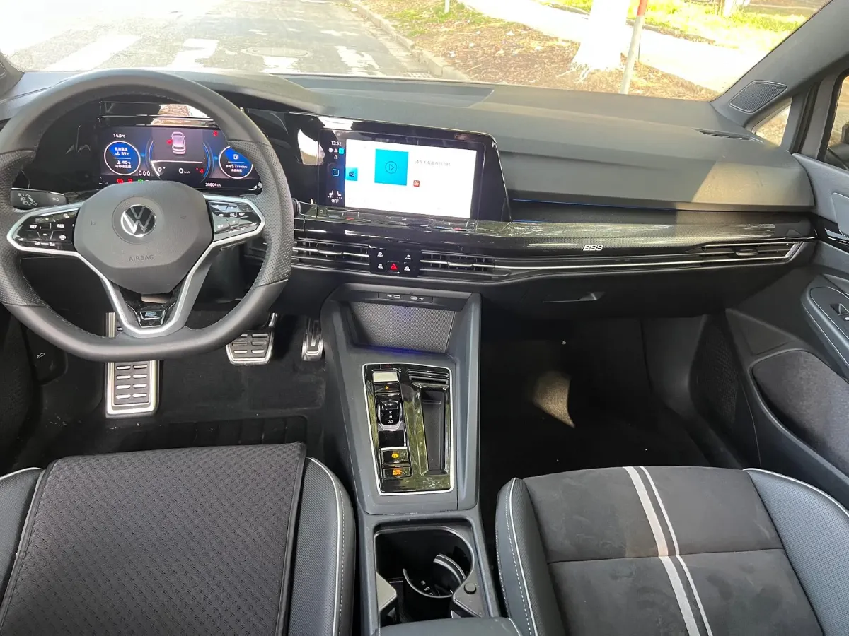 2023 Volkswagen Golf 1.4T 150HP L4 7DCT,autocango,china used car exporter,china ev exporter,chinese used car exporter,chinese used ev exporter