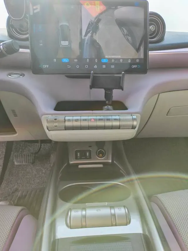 2023 BYD Dolphin BEV 44.928KWH,autocango,china used car exporter,china ev exporter,chinese used car exporter,chinese used ev exporter