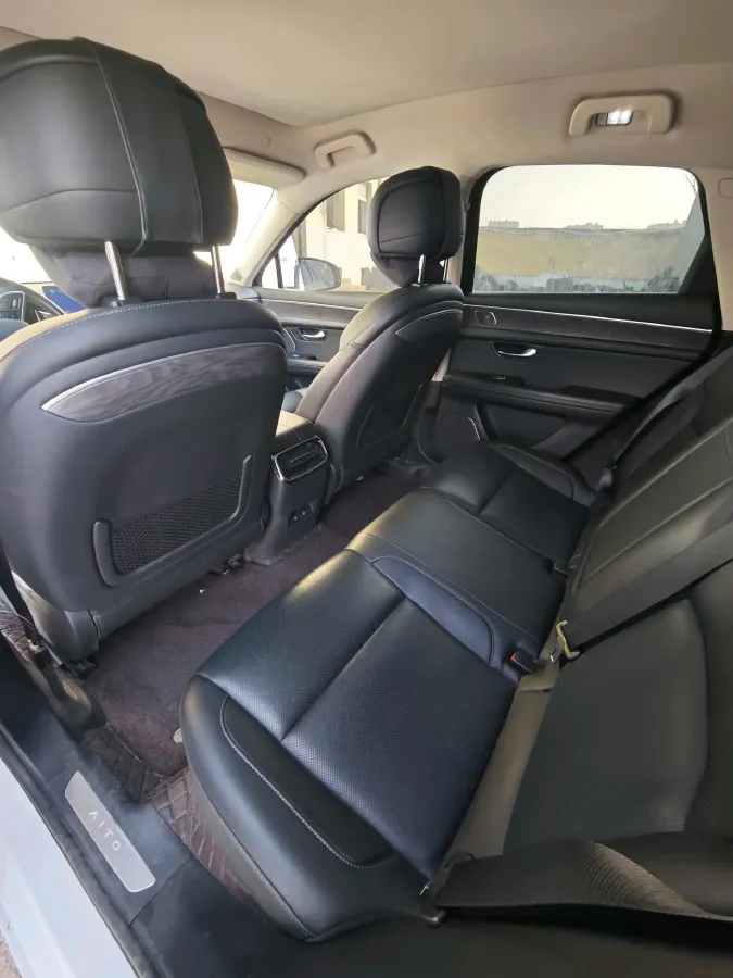 2022 Isuzu Mu-X 2.0T 220HP L4 8AT,autocango,china used car exporter,china ev exporter,chinese used car exporter,chinese used ev exporter