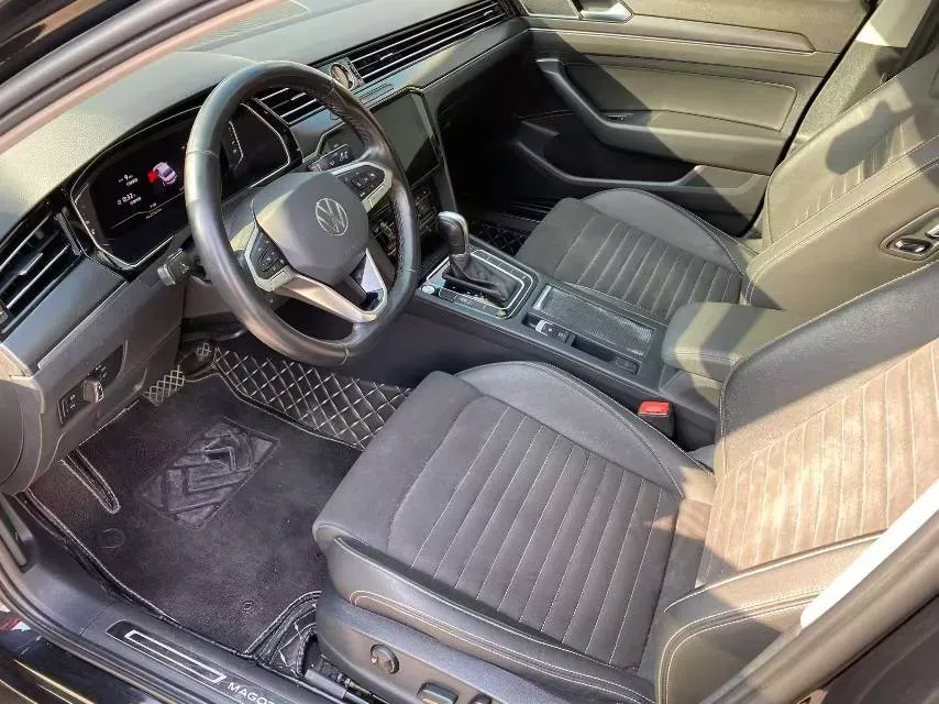 2021 Volkswagen Magotan 2.0T 186HP L4 7DCT,autocango,china used car exporter,china ev exporter,chinese used car exporter,chinese used ev exporter