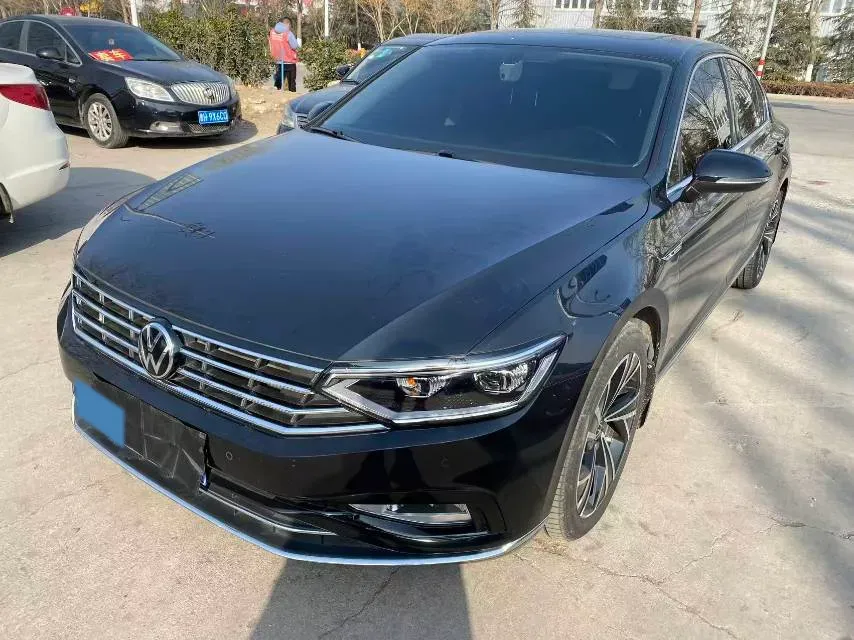 2021 Volkswagen Magotan 2.0T 186HP L4 7DCT,autocango,china used car exporter,china ev exporter,chinese used car exporter,chinese used ev exporter