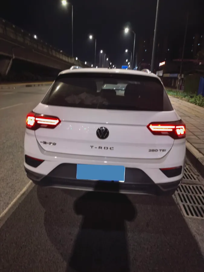 2022 Volkswagen T-Roc 1.4T 150HP L4 7DCT,autocango,china used car exporter,china ev exporter,chinese used car exporter,chinese used ev exporter