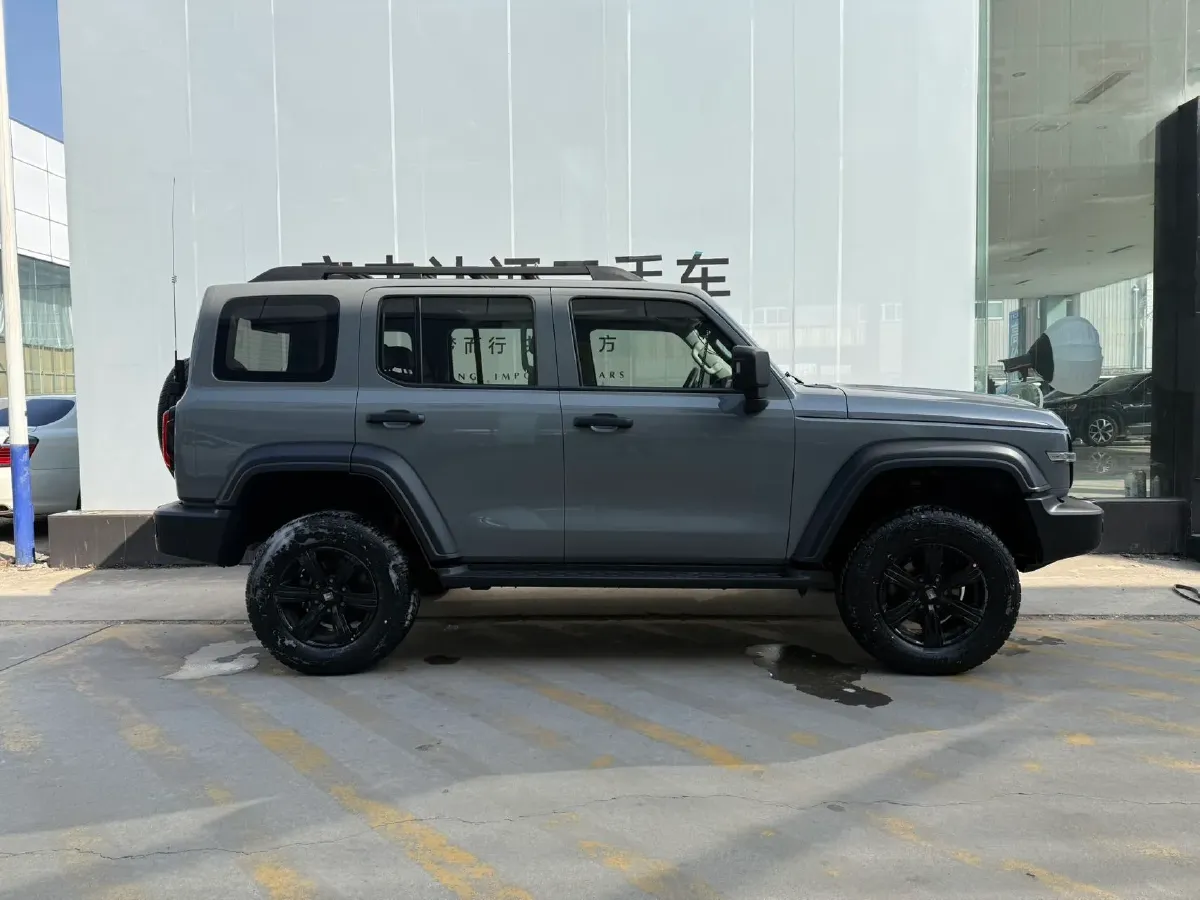 2021 Tank 300 2.0T 227HP L4 8AT,autocango,china used car exporter,china ev exporter,chinese used car exporter,chinese used ev exporter