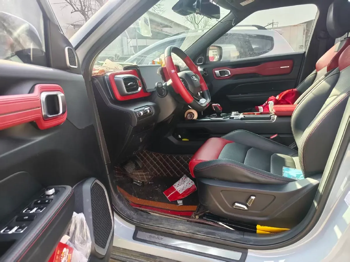 2020 Geely ICON 1.5T 177HP L3 7DCT,autocango,china used car exporter,china ev exporter,chinese used car exporter,chinese used ev exporter