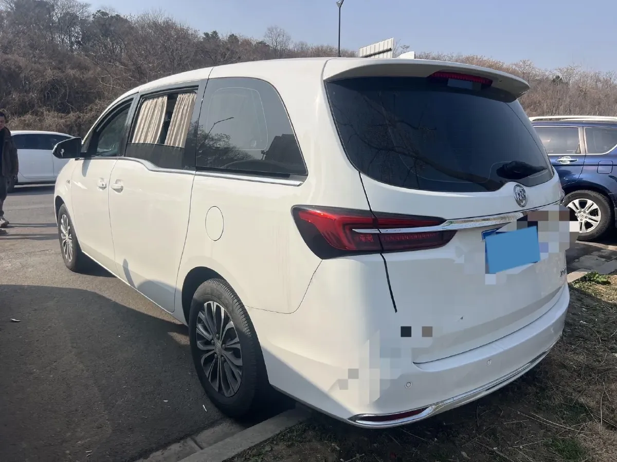 2021 Buick GL8 2.0T 237HP L4 9AT,autocango,china used car exporter,china ev exporter,chinese used car exporter,chinese used ev exporter