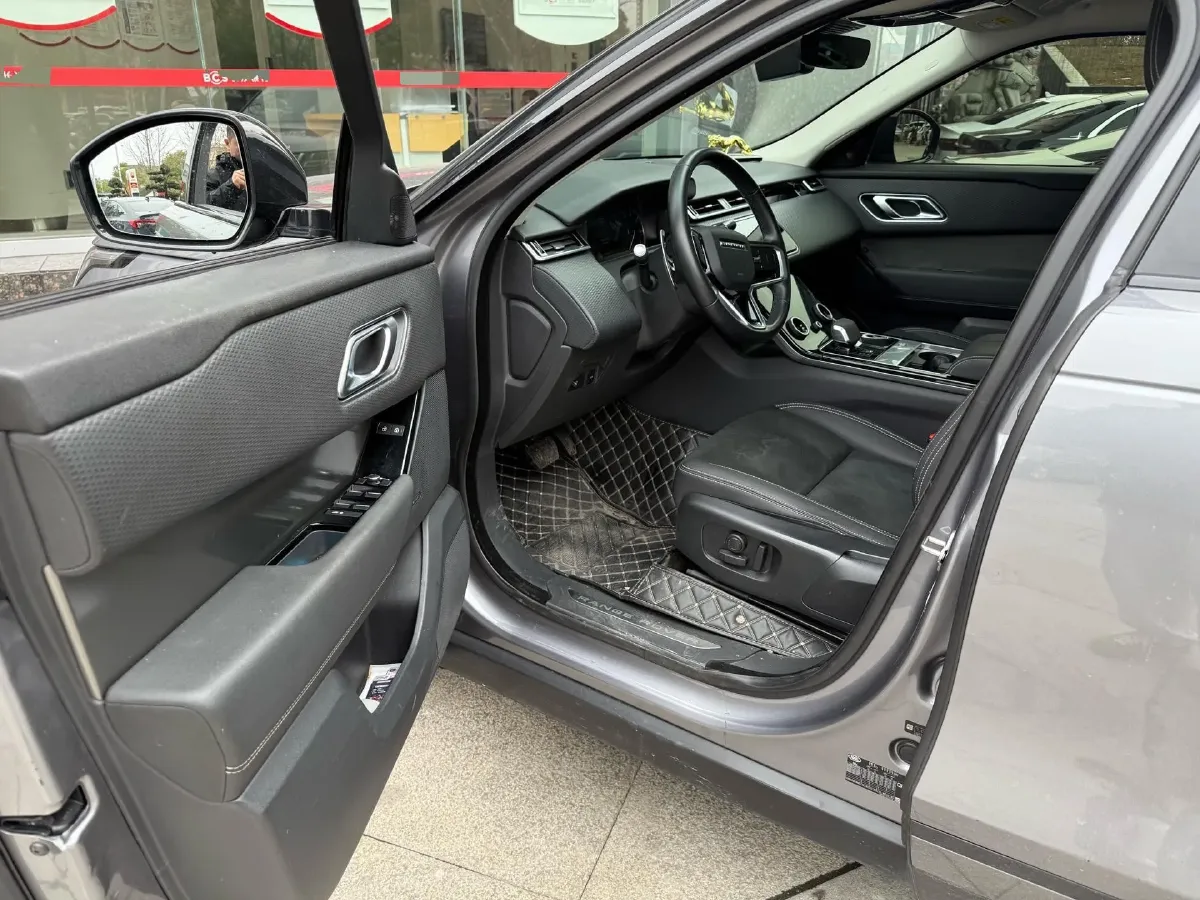 2022 Land Rover Range Rover Velar 2.0T 250HP L4 8AT,autocango,china used car exporter,china ev exporter,chinese used car exporter,chinese used ev exporter