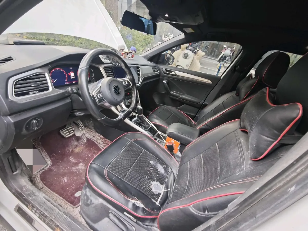 2020 Volkswagen T-Roc 1.4T 150HP L4 7DCT,autocango,china used car exporter,china ev exporter,chinese used car exporter,chinese used ev exporter