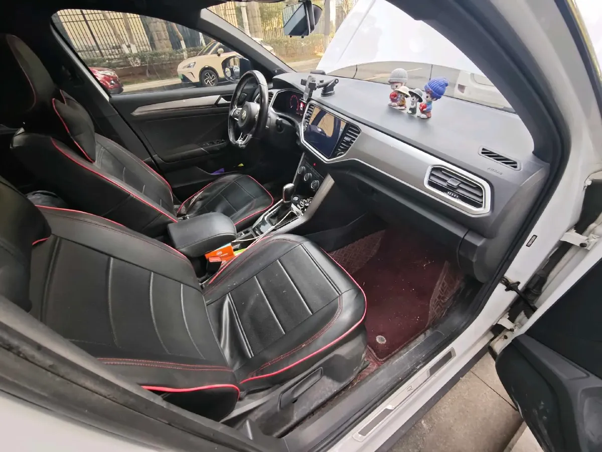 2020 Volkswagen T-Roc 1.4T 150HP L4 7DCT,autocango,china used car exporter,china ev exporter,chinese used car exporter,chinese used ev exporter