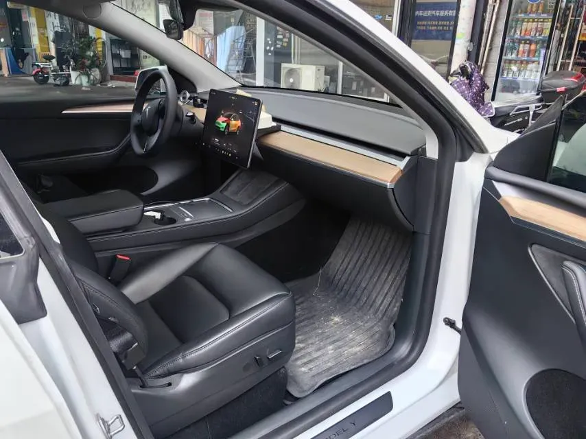 2022 Tesla Model Y BEV 60KWH,autocango,china used car exporter,china ev exporter,chinese used car exporter,chinese used ev exporter