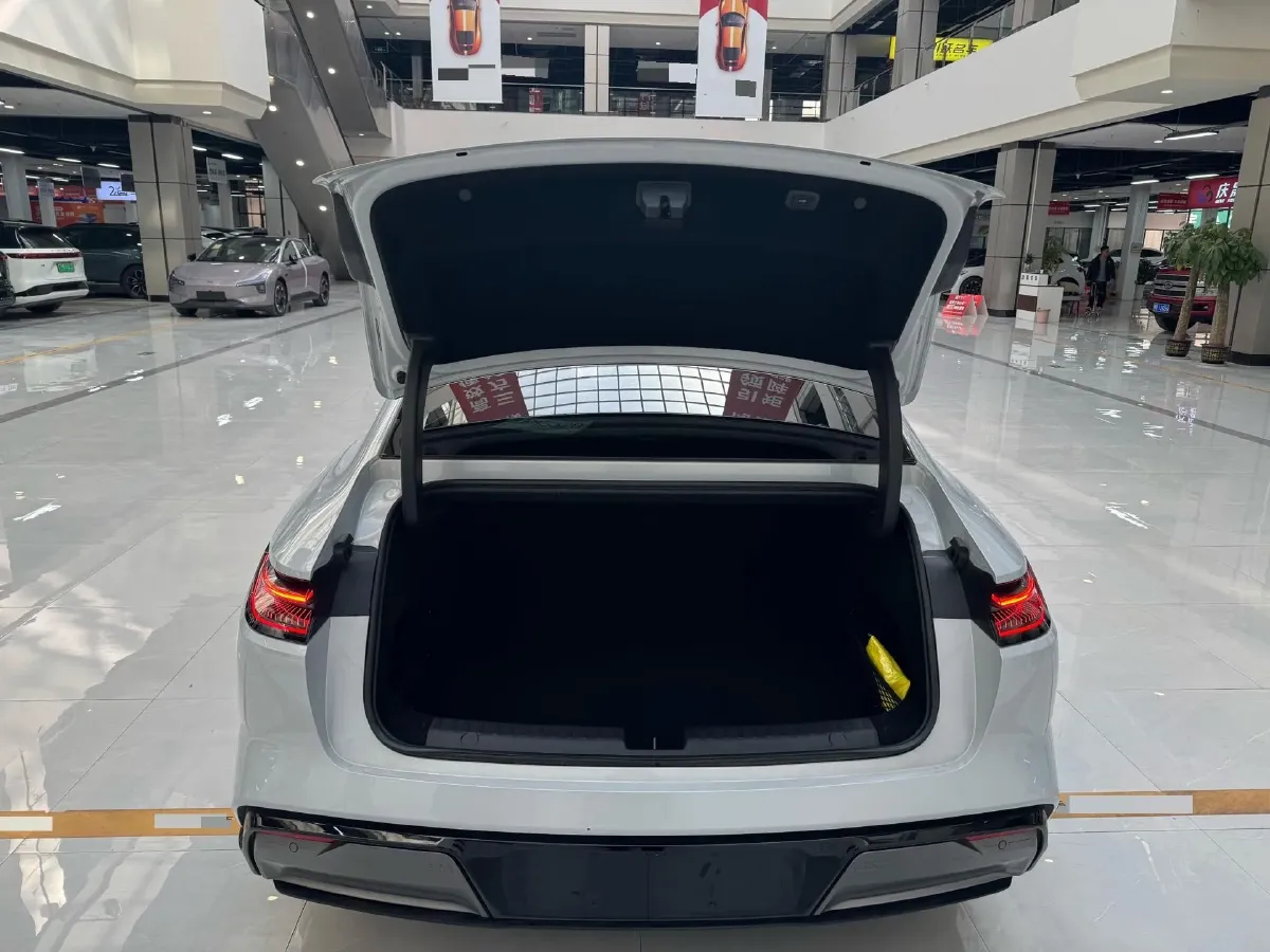 2024 Geely Galaxy E8 BEV 76KWH,autocango,china used car exporter,china ev exporter,chinese used car exporter,chinese used ev exporter