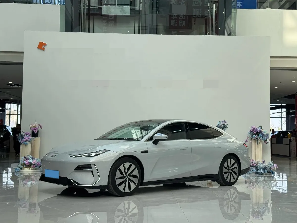 2024 Geely Galaxy E8 BEV 76KWH,autocango,china used car exporter,china ev exporter,chinese used car exporter,chinese used ev exporter