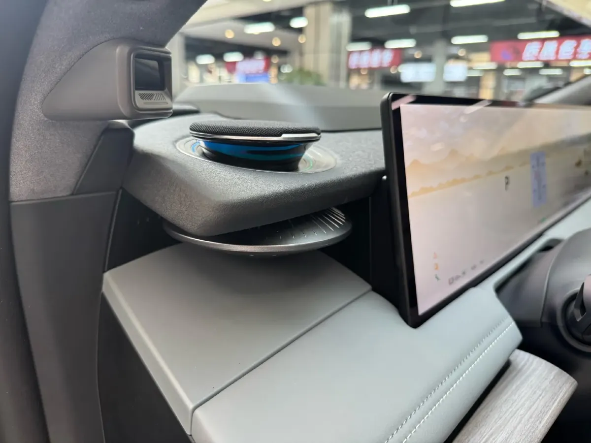 2024 Geely Galaxy E8 BEV 76KWH,autocango,china used car exporter,china ev exporter,chinese used car exporter,chinese used ev exporter