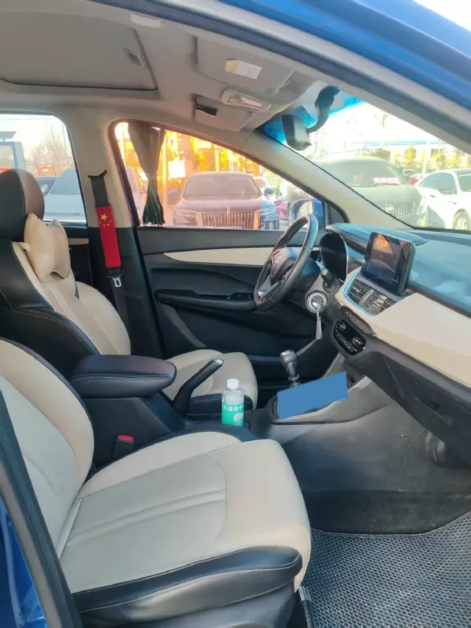 2018 BaoJun 360 1.5L 112HP L4 6MT,autocango,china used car exporter,china ev exporter,chinese used car exporter,chinese used ev exporter