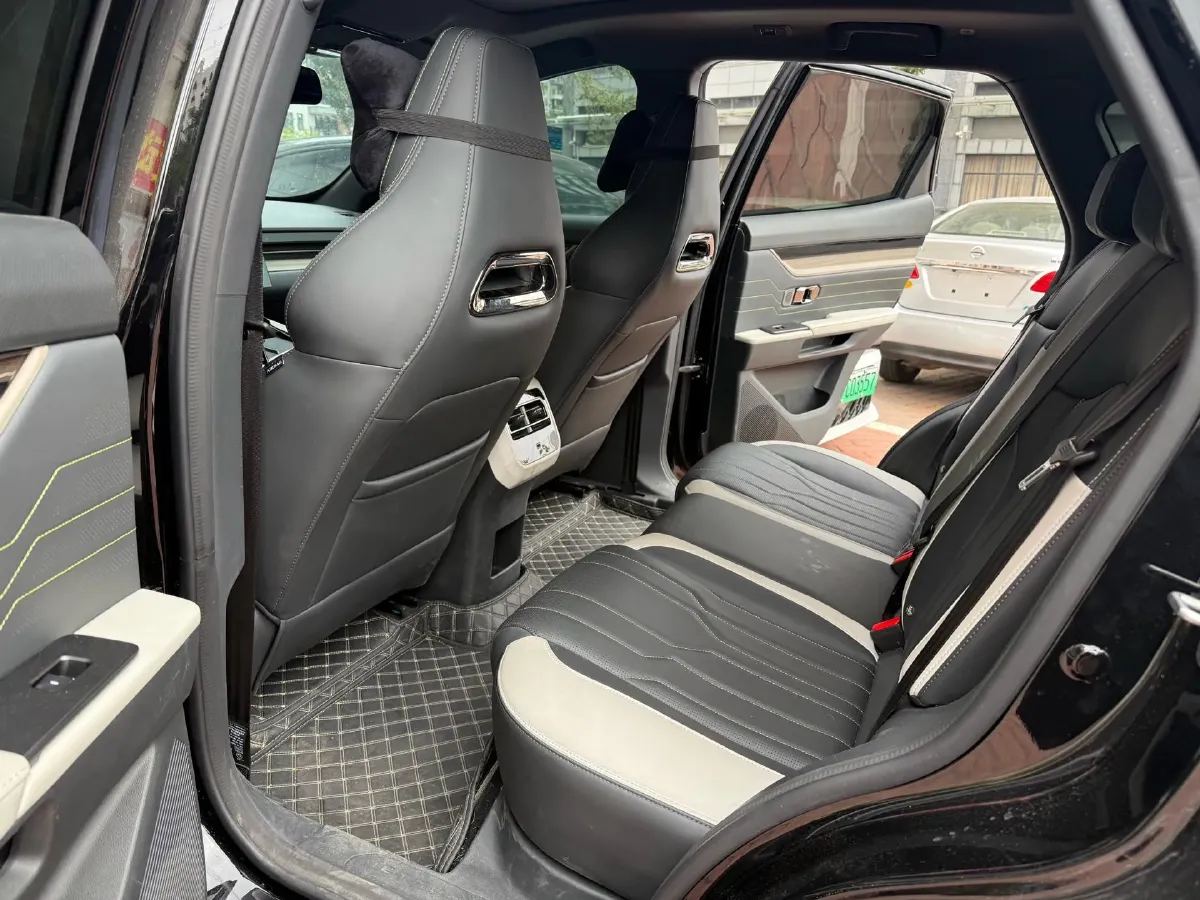 2024 Jetour ShanHai L6 1.5T 156HP L4 1DHT PHEV 19.43KWH,autocango,china used car exporter,china ev exporter,chinese used car exporter,chinese used ev exporter