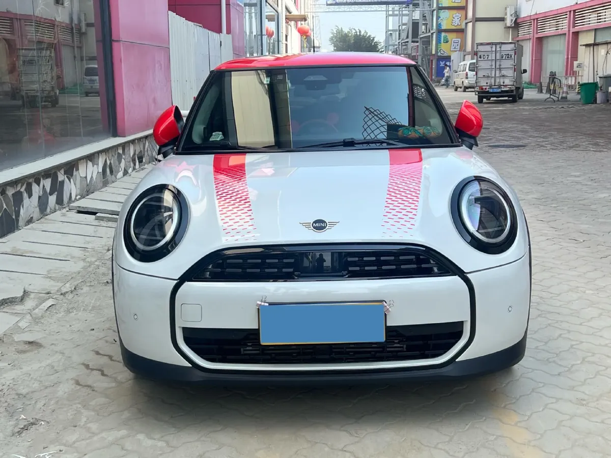 2025 MINI MINI 1.5T 156HP L3 7DCT,autocango,china used car exporter,china ev exporter,chinese used car exporter,chinese used ev exporter