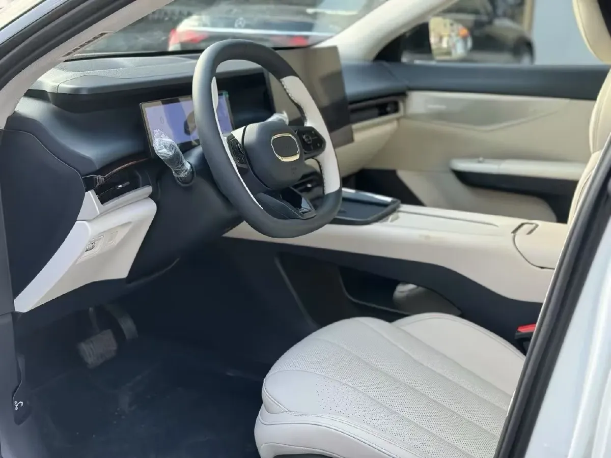 2024 LYNK&CO 01 2.0T 254HP L4 8AT,autocango,china used car exporter,china ev exporter,chinese used car exporter,chinese used ev exporter