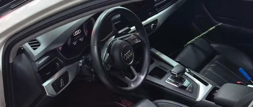 2020 Audi A4L 2.0T 150HP L4 7DCT,autocango,china used car exporter,china ev exporter,chinese used car exporter,chinese used ev exporter