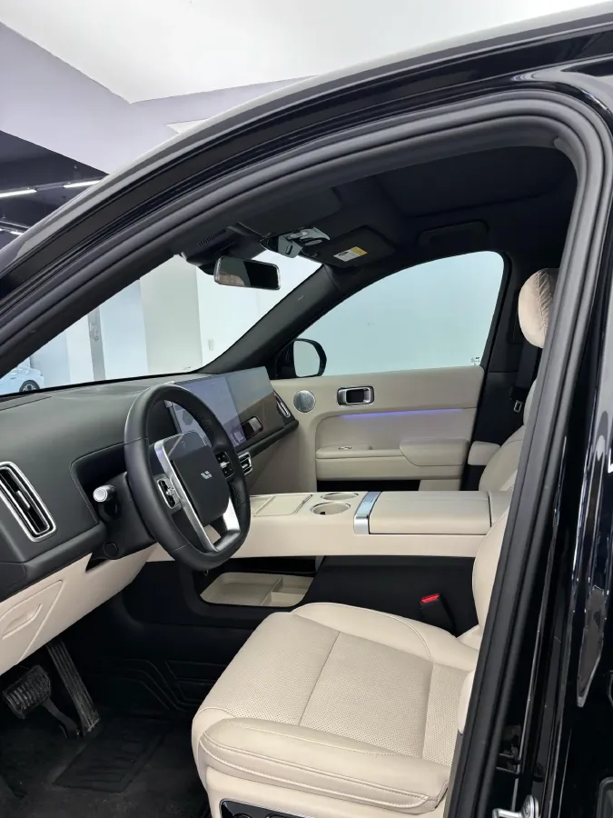 2024 Li L8 Range Extended 154HP REEV 42.8KWH,autocango,china used car exporter,china ev exporter,chinese used car exporter,chinese used ev exporter