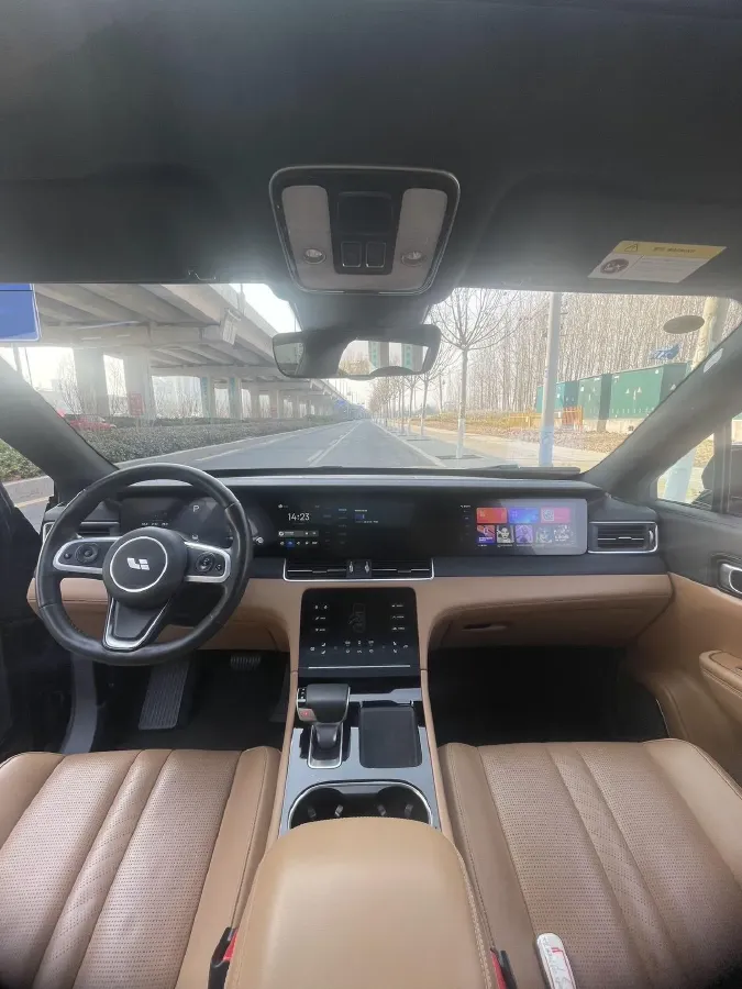 2020 Li ONE Range Extended 131HP REEV 40.5KWH,autocango,china used car exporter,china ev exporter,chinese used car exporter,chinese used ev exporter