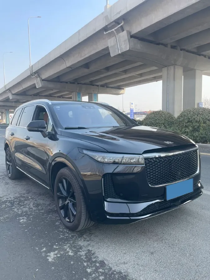2020 Li ONE Range Extended 131HP REEV 40.5KWH,autocango,china used car exporter,china ev exporter,chinese used car exporter,chinese used ev exporter