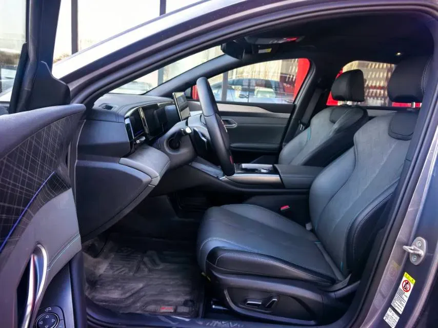 2025 BYD QinL BEV,autocango,china used car exporter,china ev exporter,chinese used car exporter,chinese used ev exporter