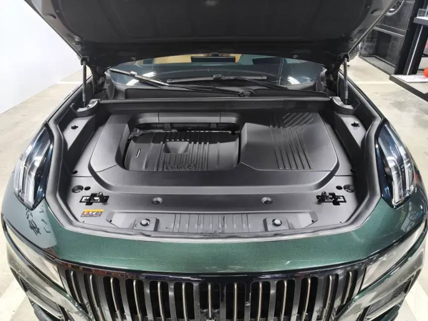 2024 LYNK&CO 09 EM-P 2.0T 254HP L4 3DHT PHEV 40.1KWH,autocango,china used car exporter,china ev exporter,chinese used car exporter,chinese used ev exporter