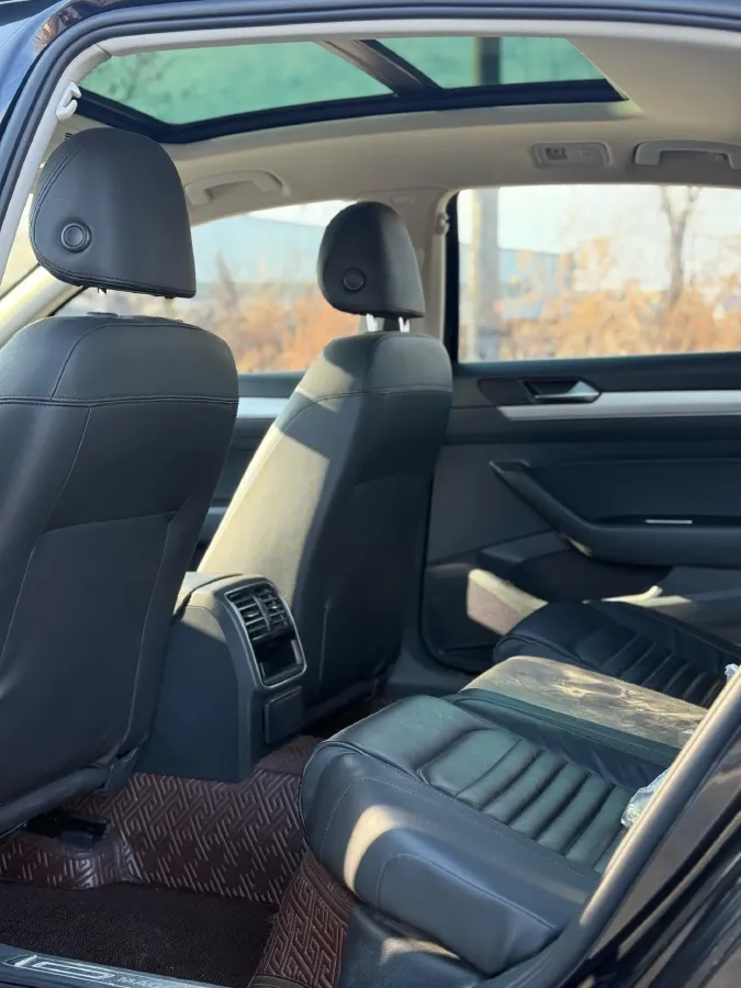 2019 Citroen C6 1.6T 170HP L4 6AT,autocango,china used car exporter,china ev exporter,chinese used car exporter,chinese used ev exporter