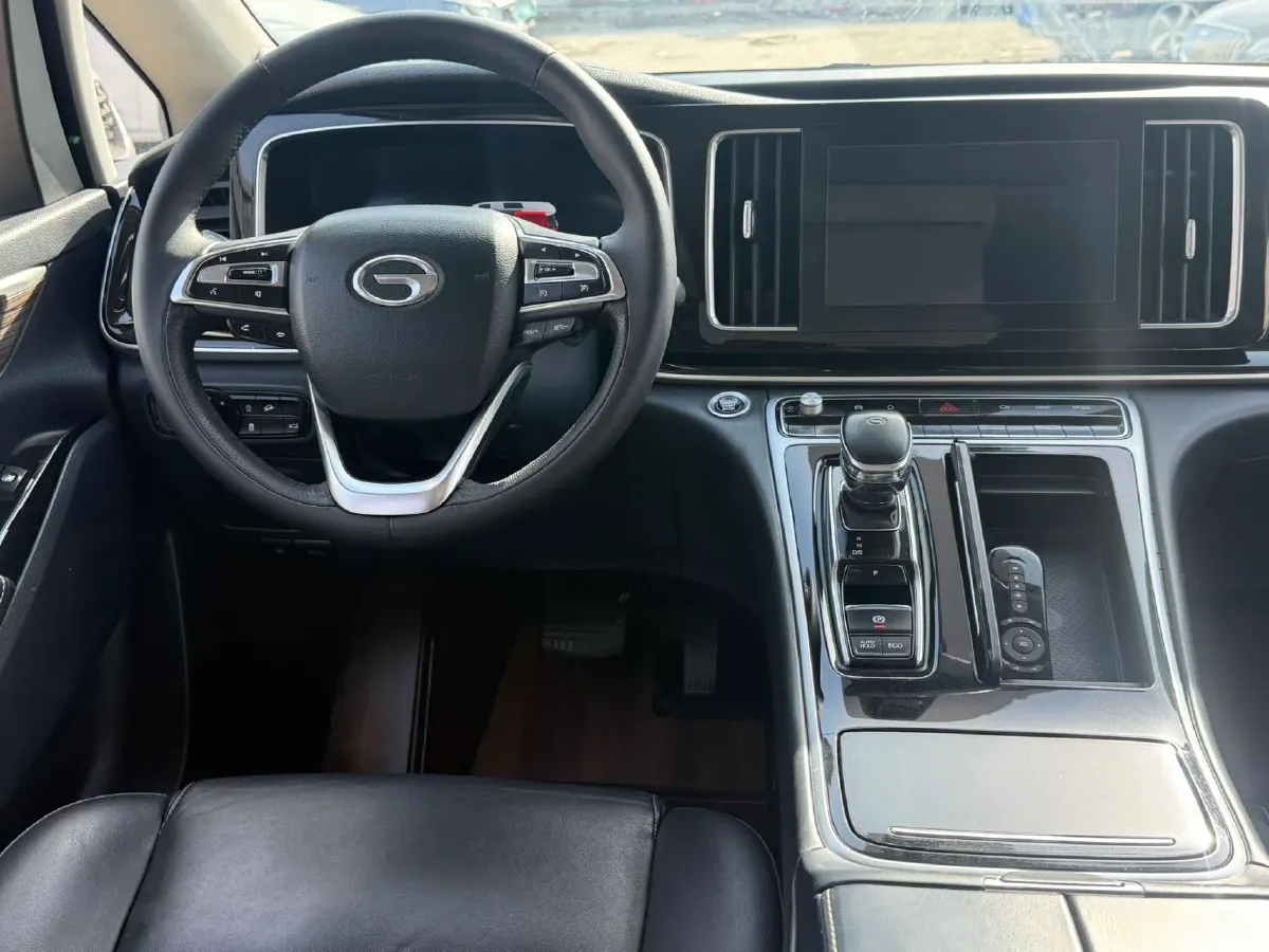 2021 GAC Trumpchi M8 2.0T 252HP L4 8AT,autocango,china used car exporter,china ev exporter,chinese used car exporter,chinese used ev exporter