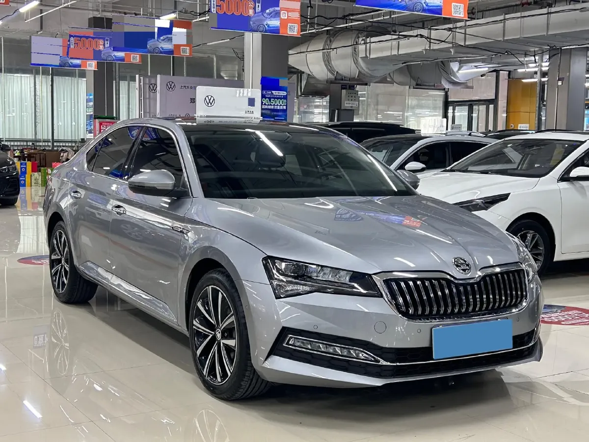2023 Skoda Superb 1.4T 150HP L4 7DCT,autocango,china used car exporter,china ev exporter,chinese used car exporter,chinese used ev exporter