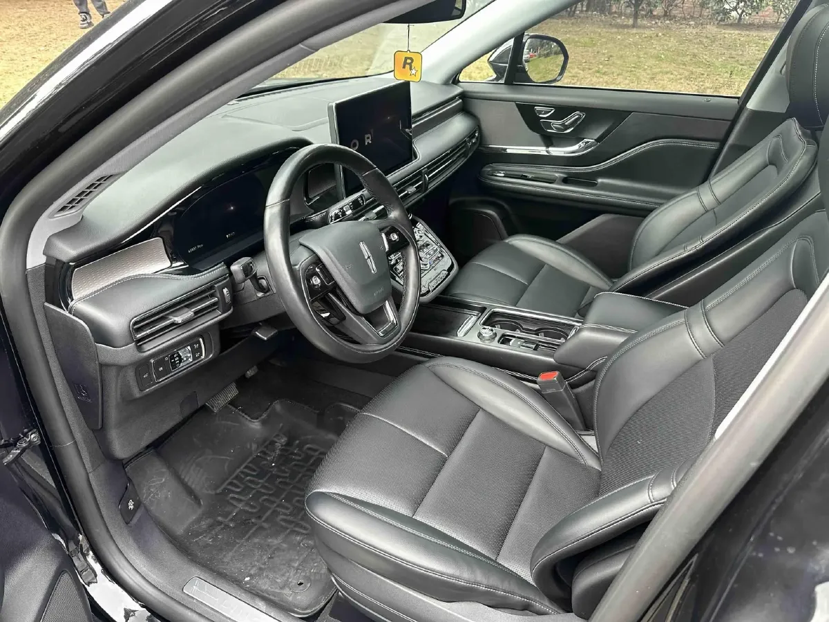 2021 Lincoln Corsair 2.0T 245HP L4 8AT,autocango,china used car exporter,china ev exporter,chinese used car exporter,chinese used ev exporter