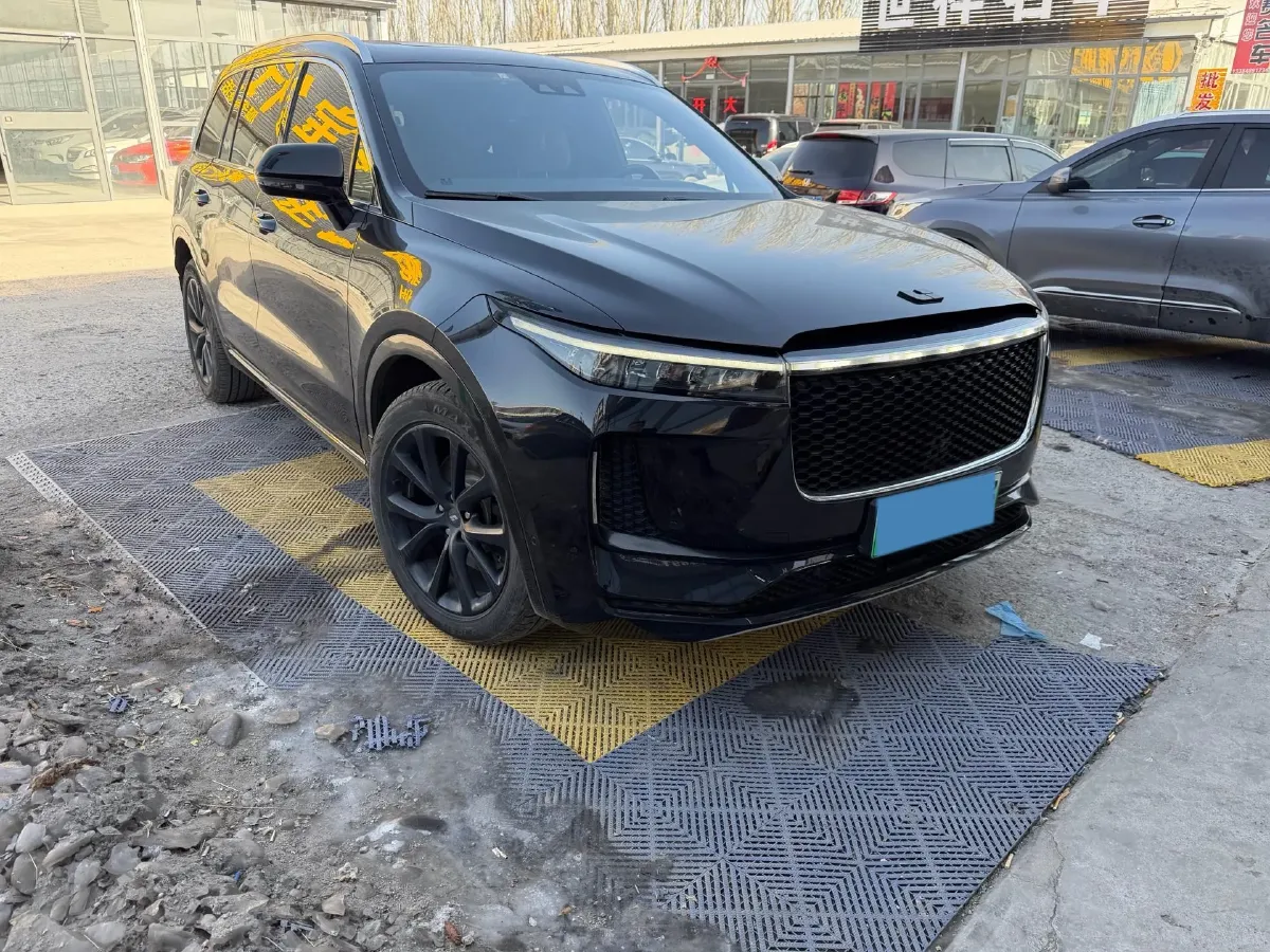 2020 Li ONE Range Extended 131HP REEV 40.5KWH,autocango,china used car exporter,china ev exporter,chinese used car exporter,chinese used ev exporter