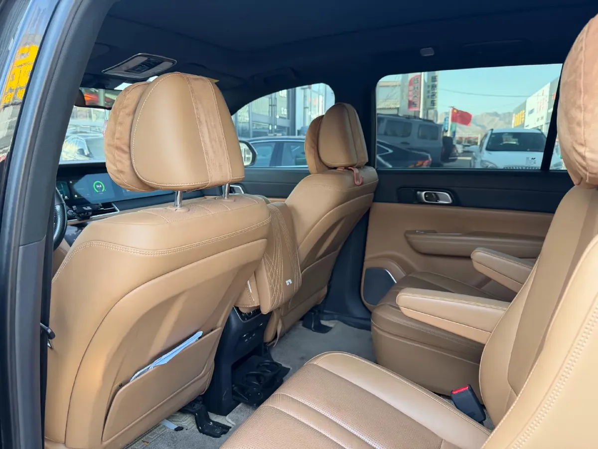 2020 Li ONE Range Extended 131HP REEV 40.5KWH,autocango,china used car exporter,china ev exporter,chinese used car exporter,chinese used ev exporter