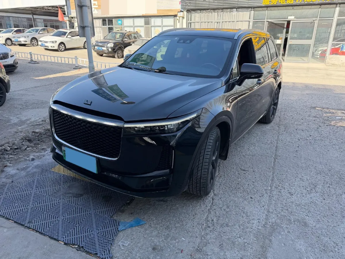 2020 Li ONE Range Extended 131HP REEV 40.5KWH,autocango,china used car exporter,china ev exporter,chinese used car exporter,chinese used ev exporter