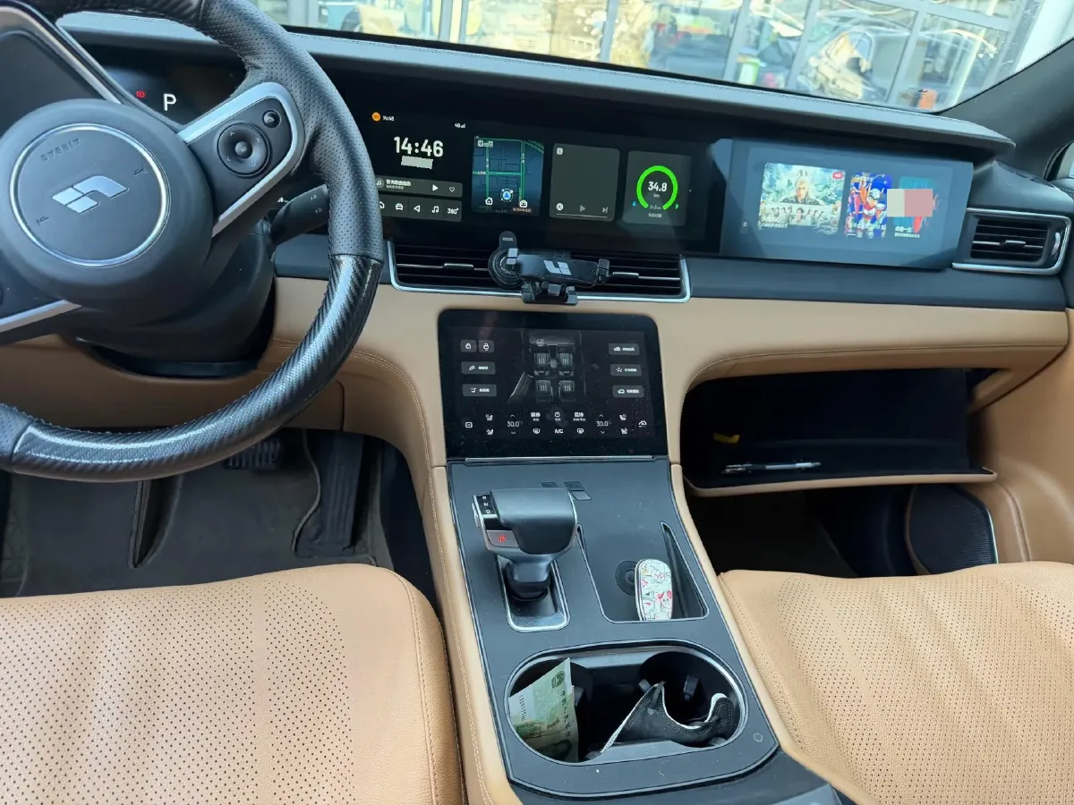 2020 Li ONE Range Extended 131HP REEV 40.5KWH,autocango,china used car exporter,china ev exporter,chinese used car exporter,chinese used ev exporter