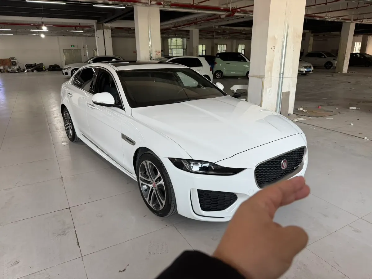 2022 Jaguar XEL 2.0T 250HP L4 8AT,autocango,china used car exporter,china ev exporter,chinese used car exporter,chinese used ev exporter