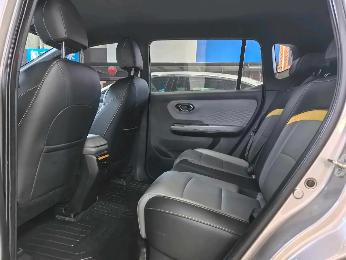 2022 Geely Okavango 1.8T 184HP L4 7DCT,autocango,china used car exporter,china ev exporter,chinese used car exporter,chinese used ev exporter