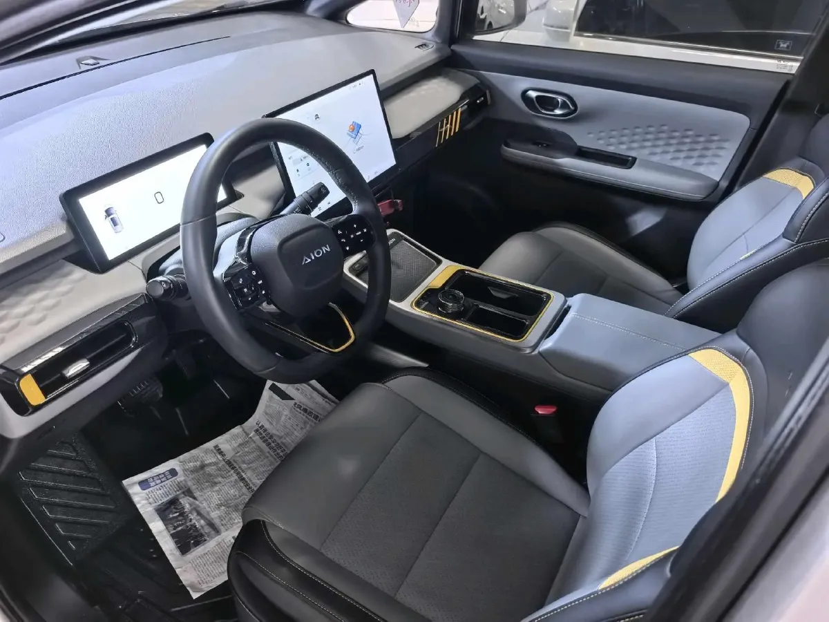 2022 Geely Okavango 1.8T 184HP L4 7DCT,autocango,china used car exporter,china ev exporter,chinese used car exporter,chinese used ev exporter