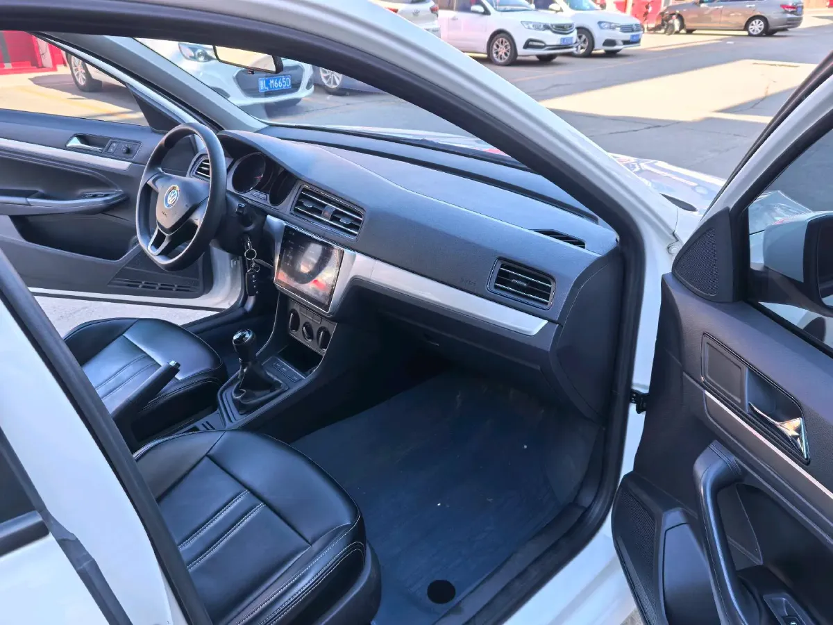 2019 Volkswagen Polo 1.5L 113HP L4 5MT,autocango,china used car exporter,china ev exporter,chinese used car exporter,chinese used ev exporter