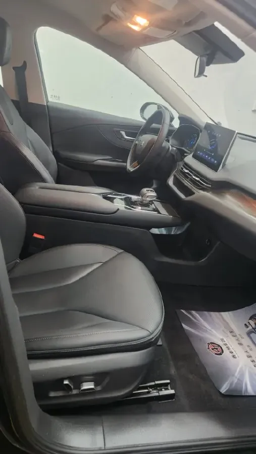 2023 HongQi E-QM5 BEV 54KWH,autocango,china used car exporter,china ev exporter,chinese used car exporter,chinese used ev exporter