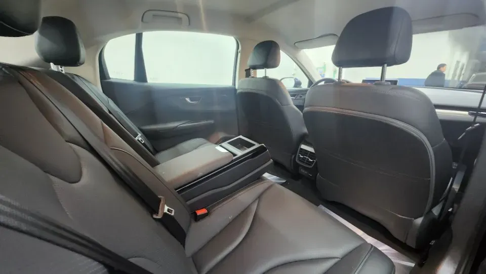 2023 HongQi E-QM5 BEV 54KWH,autocango,china used car exporter,china ev exporter,chinese used car exporter,chinese used ev exporter