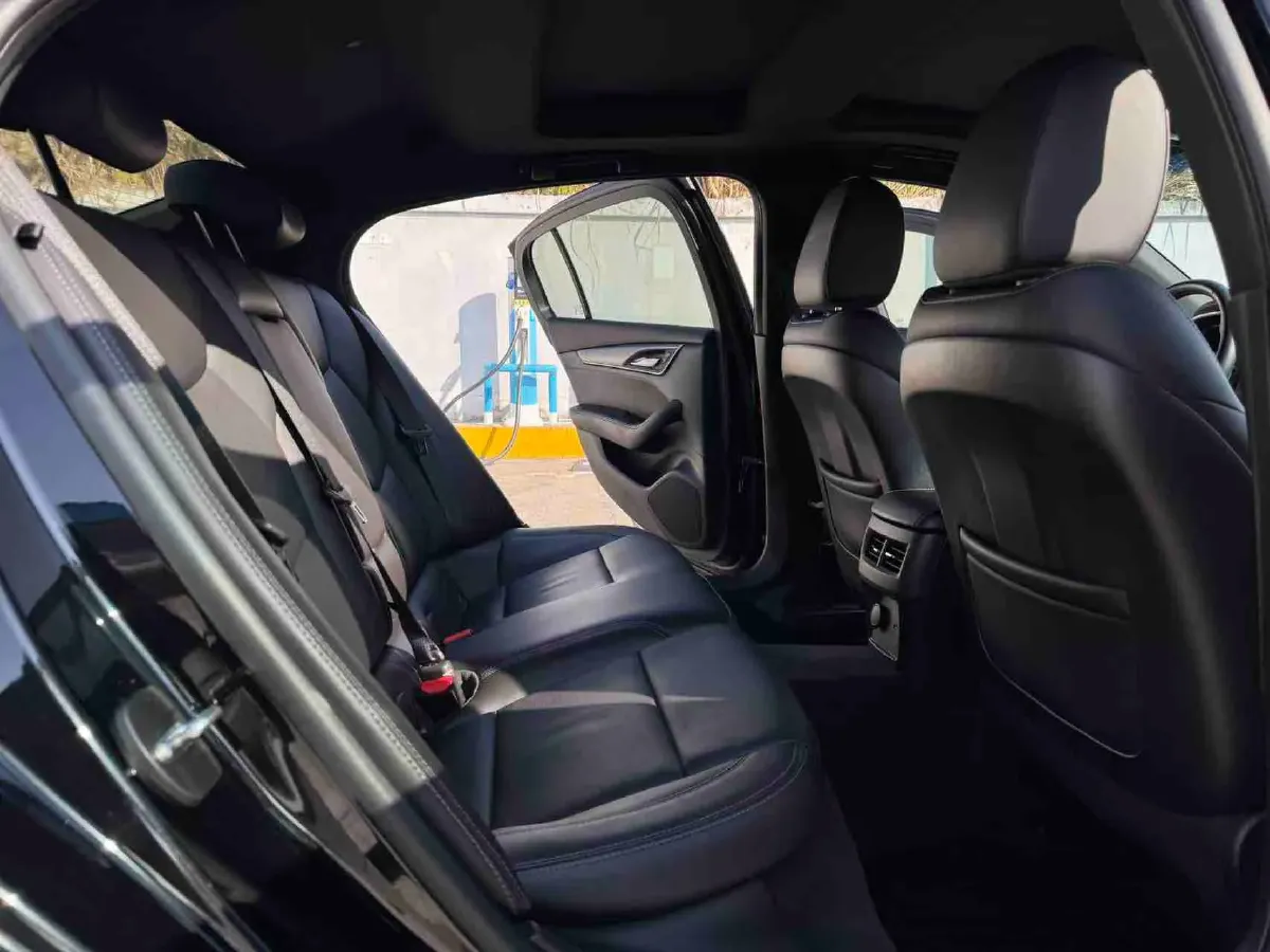 2022 Cadillac CT5 2.0T 237HP L4 10AT,autocango,china used car exporter,china ev exporter,chinese used car exporter,chinese used ev exporter