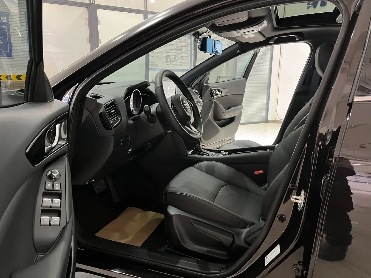 2021 Mazda CX-4 2.0L 158HP L4 6AT,autocango,china used car exporter,china ev exporter,chinese used car exporter,chinese used ev exporter