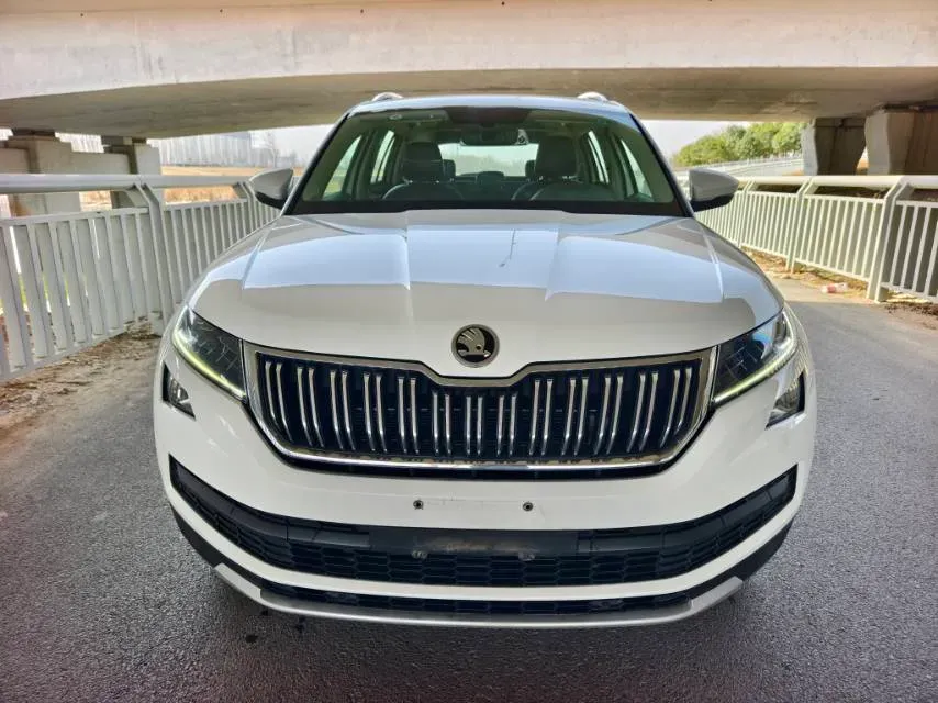 2021 Skoda Kodiak 2.0T 186HP L4 7DCT,autocango,china used car exporter,china ev exporter,chinese used car exporter,chinese used ev exporter