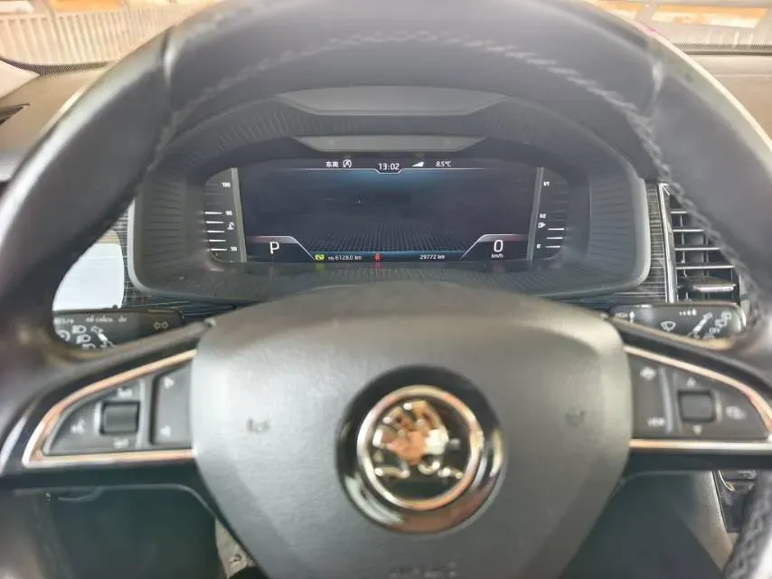 2021 Skoda Kodiak 2.0T 186HP L4 7DCT,autocango,china used car exporter,china ev exporter,chinese used car exporter,chinese used ev exporter